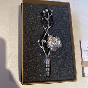 Michael Aram White Orchid Stopper